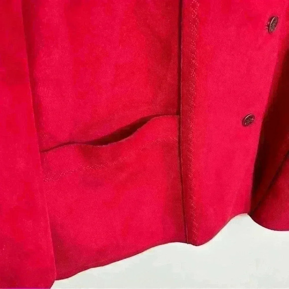 Alfred Dunner Red Suede Jacket Button Front Pockets Textured Detail Sz 16 Y2K - Picture 5 of 8
